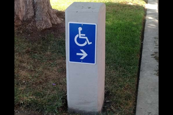 Directional Sign Right